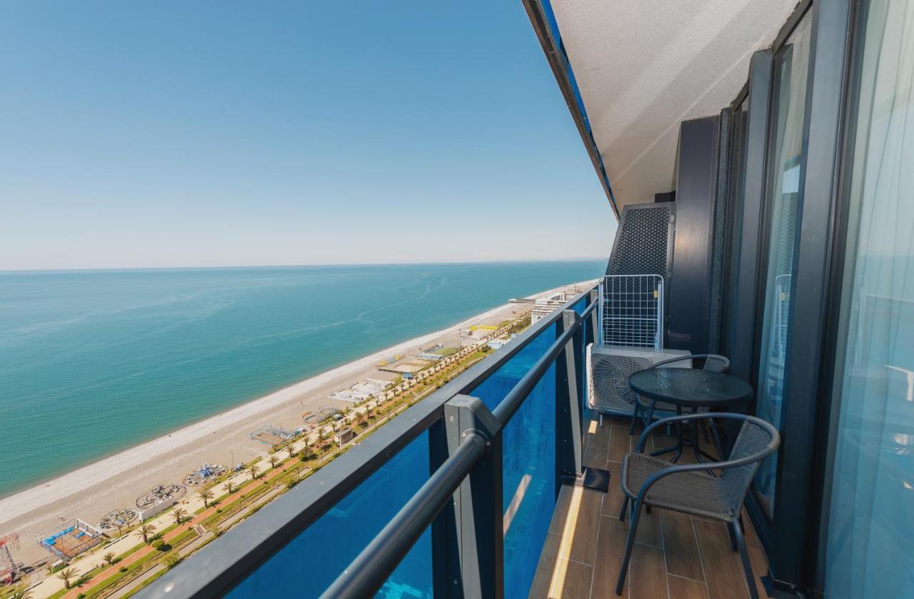 Aparthotel ~ Orbi City ~ Batumi Exterior photo