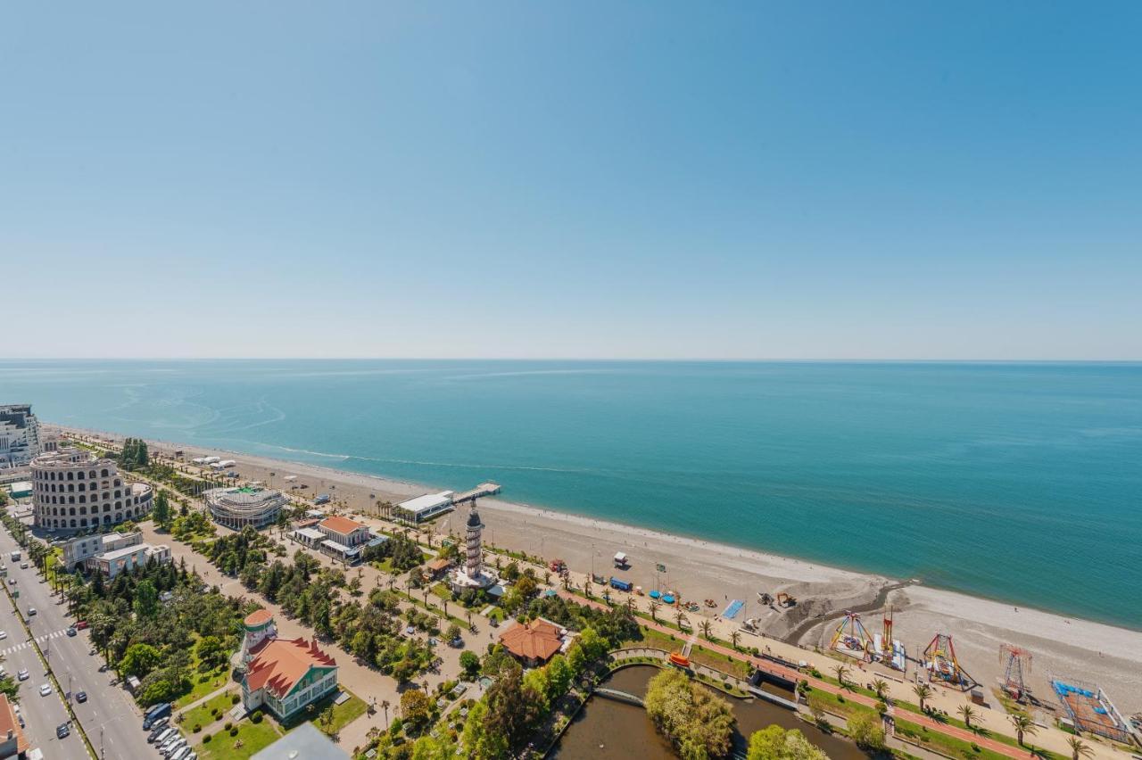 Aparthotel ~ Orbi City ~ Batumi Exterior photo