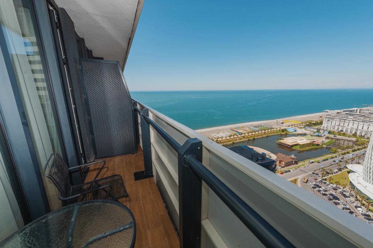 Aparthotel ~ Orbi City ~ Batumi Exterior photo